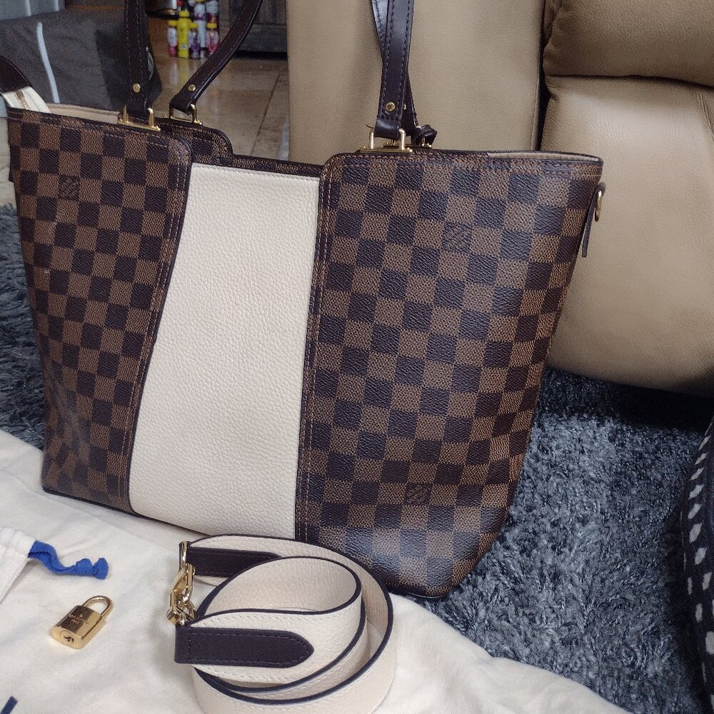 💯% STUNNING Authentic Louis Vuitton Jersey TaurillonDE/ Crême FULL inclusion - Picture 9 of 16